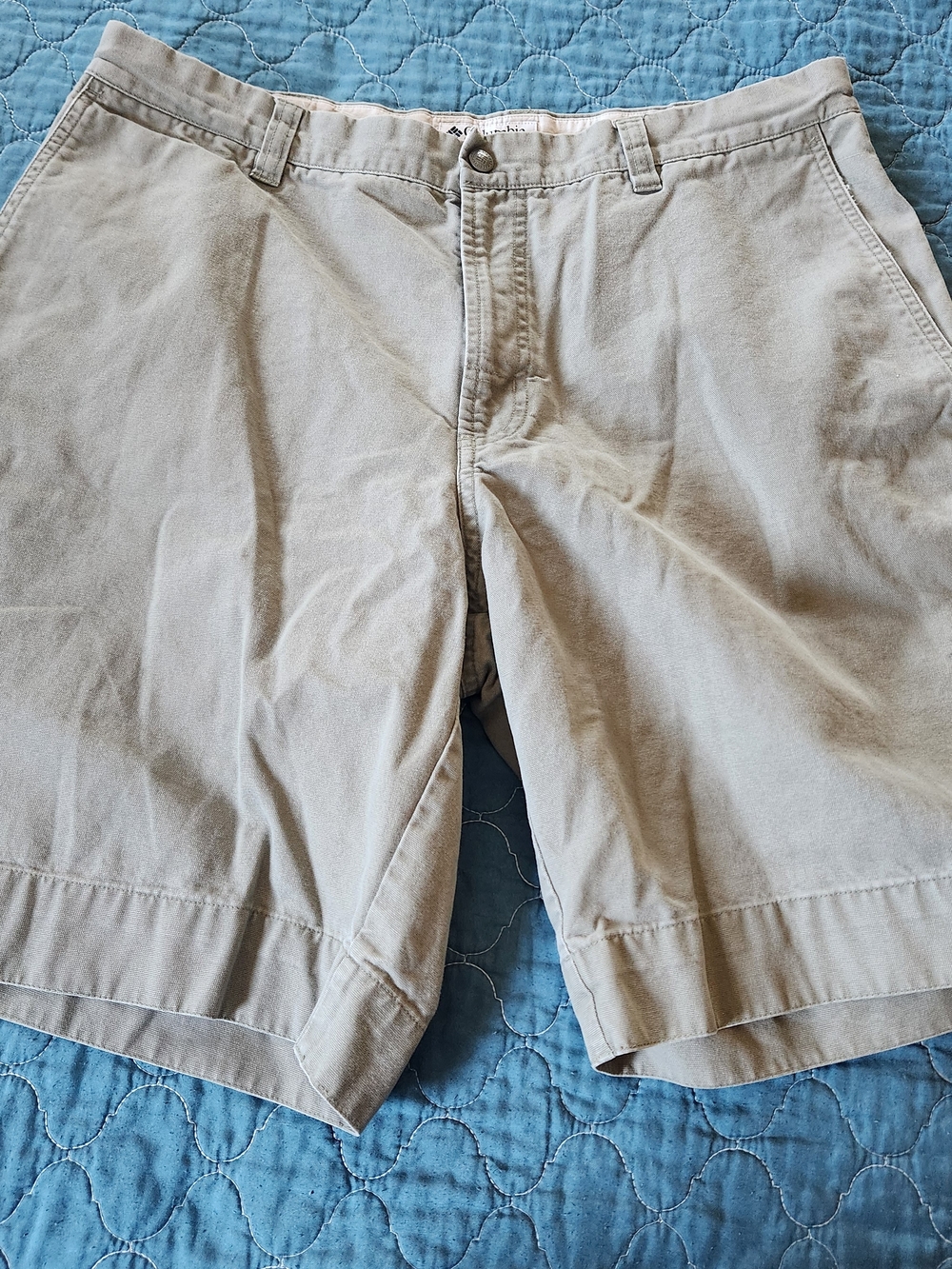 Columbia Men's Flat-Front Shorts Size 36